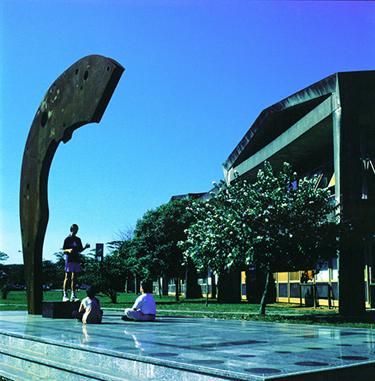 Denise Milan - Palas Atena, Campus da USP - Universidade de São Paulo, 1994