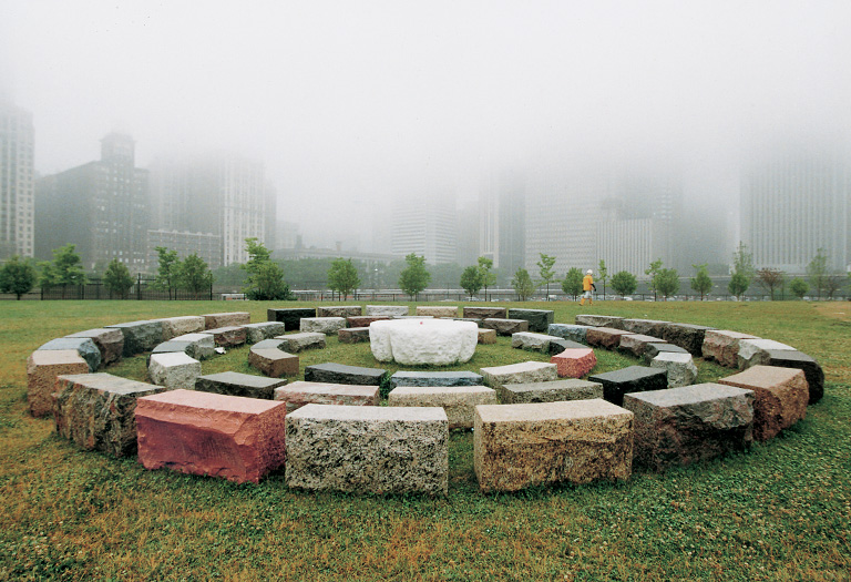 Denise Milan - Americas' Courtyard, primeira versão, Chicago, EUA, 1998